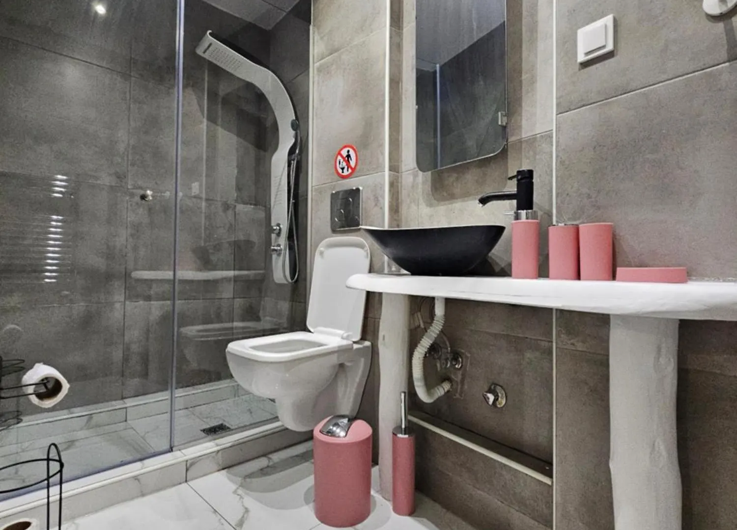 Acvi Lux - City Center Thessaloniki 0*,